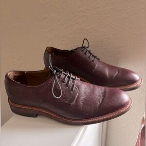 Bostonian Somerville Low Tumble dress shoe. Burgundy Men’s 10